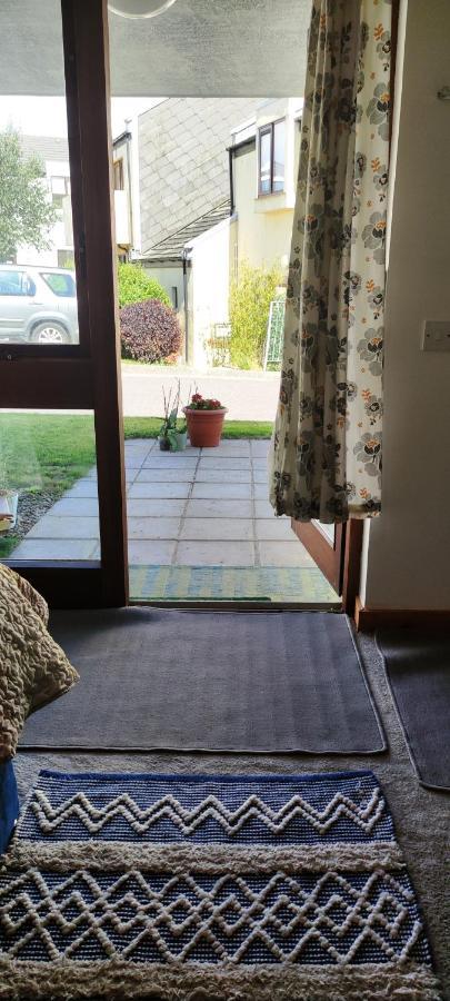Joanna'S Studio , Key Locker By Whatsapp Own Entrance, Own Bathroom Youghal Exterior photo
